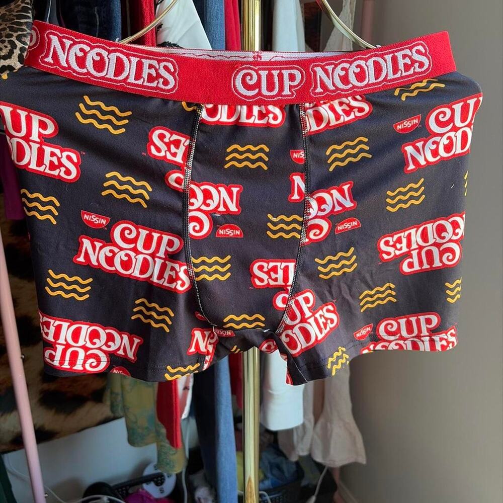 Nwot cup noodles black boxers